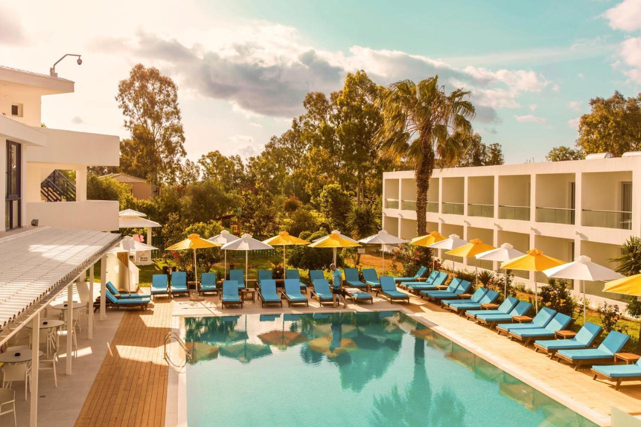 Nasos Hotel & Resort Moraḯtika Buitenkant foto
